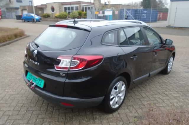 Renault Mégane (2012) thumbnail 3