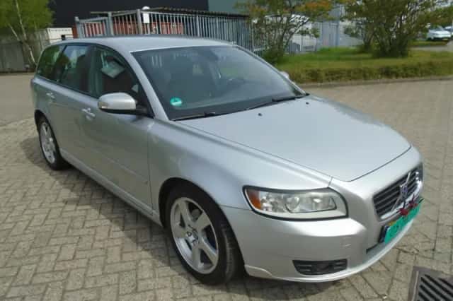 Volvo V50 (2010) thumbnail 2