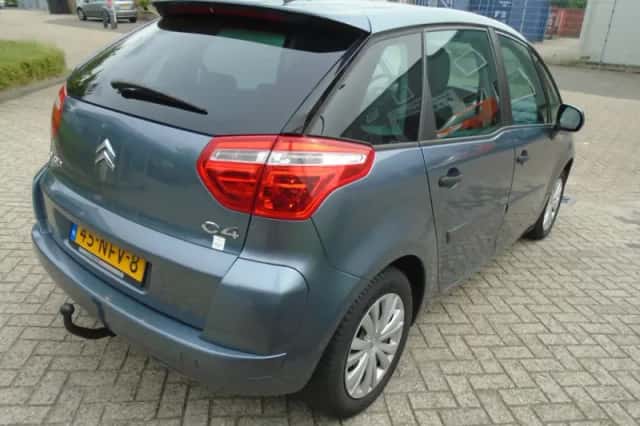 Citroën C4 Picasso (2010) thumbnail 3