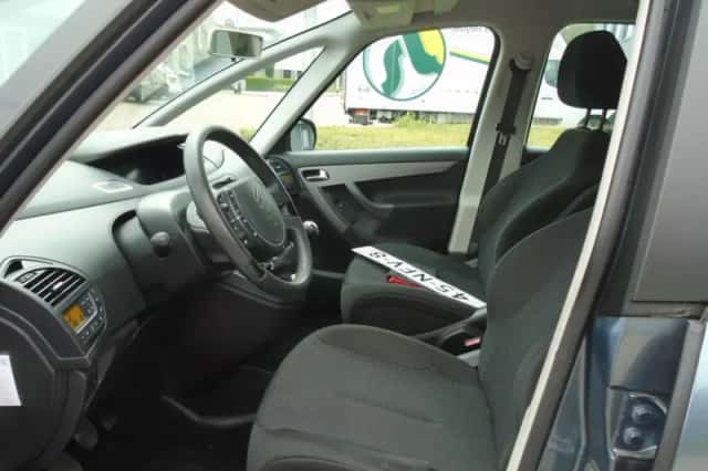 Citroën C4 Picasso (2010) thumbnail 5