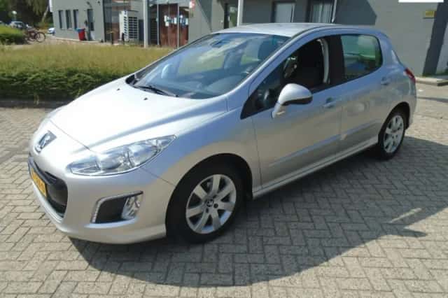 Peugeot 308 (2011) thumbnail 1