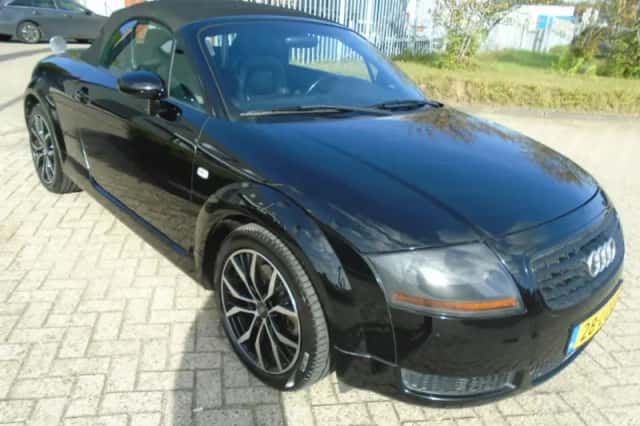 Audi TT (2001) thumbnail 2