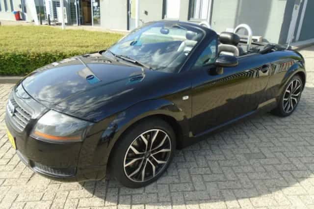 Audi TT (2001) thumbnail 5
