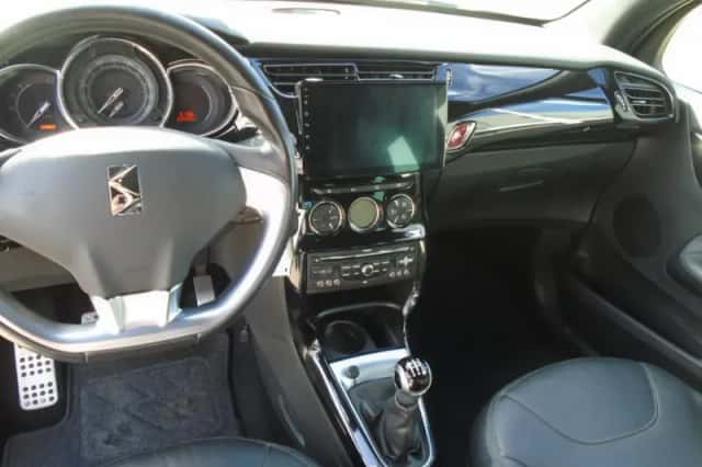 Citroën DS3 (2012) thumbnail 6