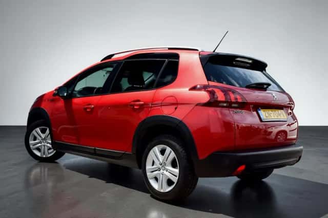 Peugeot 2008 (2019) thumbnail 5