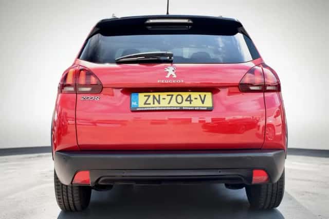 Peugeot 2008 (2019) thumbnail 6