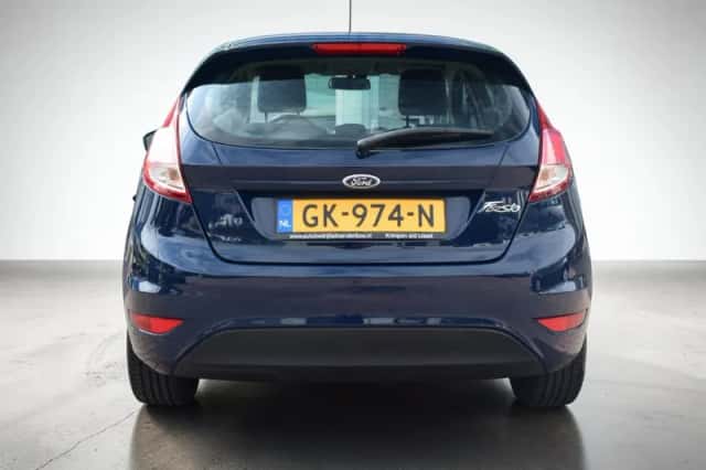 Ford Fiesta (2015) thumbnail 6