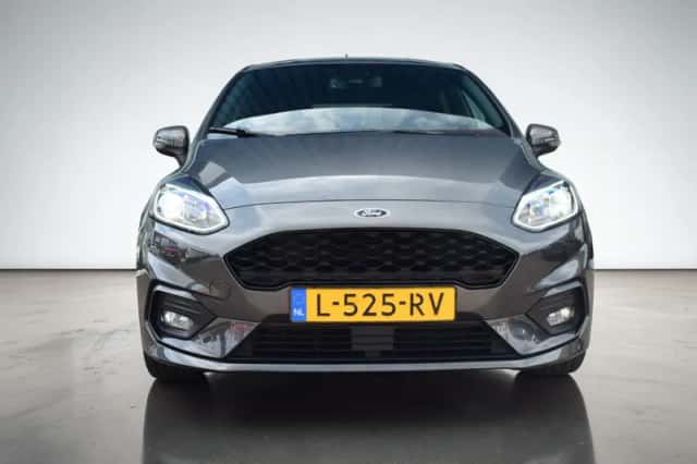 Ford Fiesta (2021) thumbnail 3