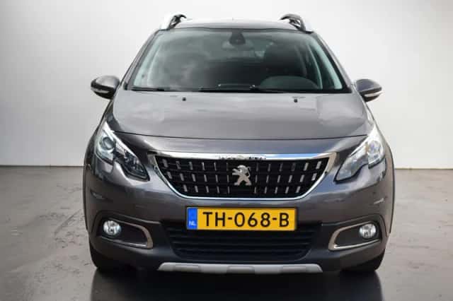 Peugeot 2008 (2018) thumbnail 3