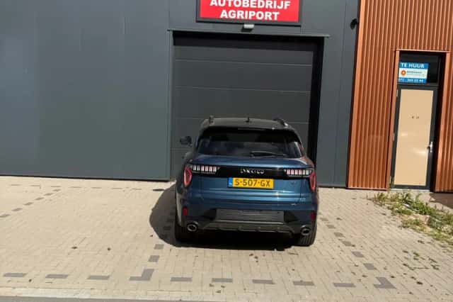 Lynk & Co 01 (2023) thumbnail 2