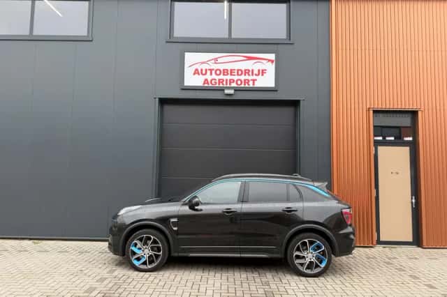 Lynk & Co 01 (2023) thumbnail 4