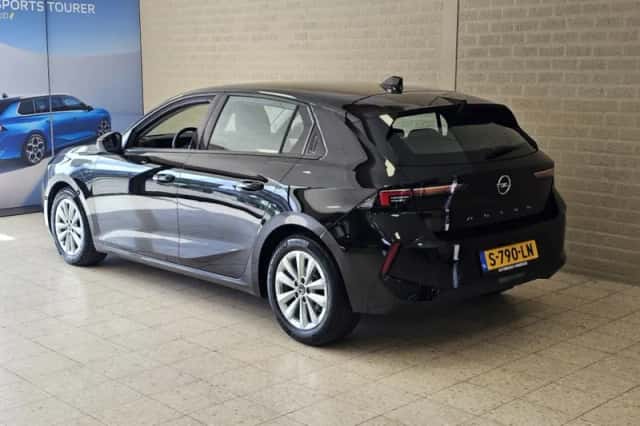 Opel Astra (2023) thumbnail 4