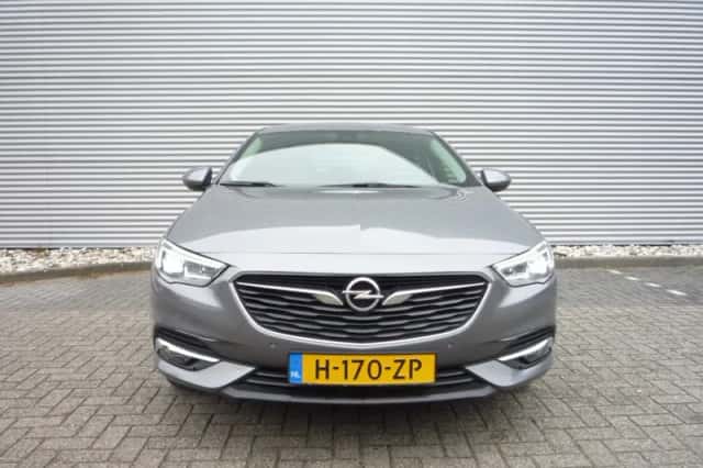 Opel Insignia (2020) thumbnail 4