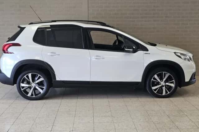 Peugeot 2008 (2008) thumbnail 6