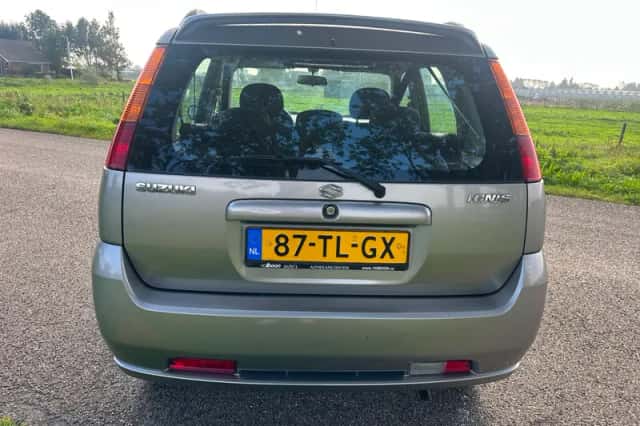 Suzuki Ignis (2003) thumbnail 6