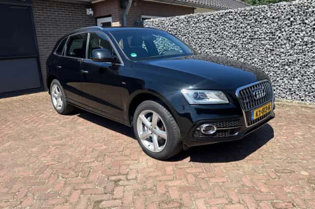 Audi Q5 (2016) thumbnail 2