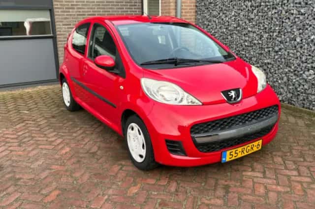 Peugeot 107 (2011) thumbnail 1