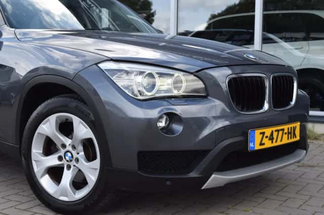 BMW X1 (2013) thumbnail 5