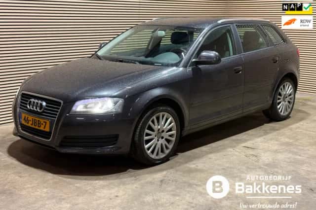 Audi A3 (2009) thumbnail 1