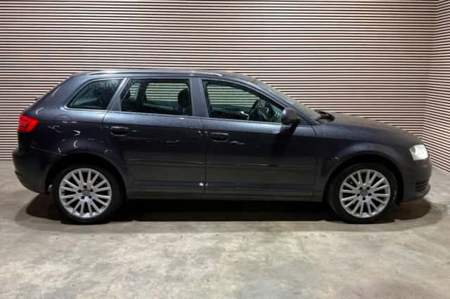 Audi A3 (2009) thumbnail 6