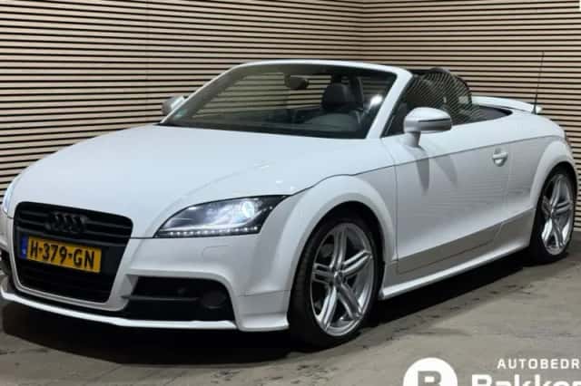 Audi TT (2012) thumbnail 1