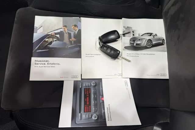 Audi TT (2012) thumbnail 6