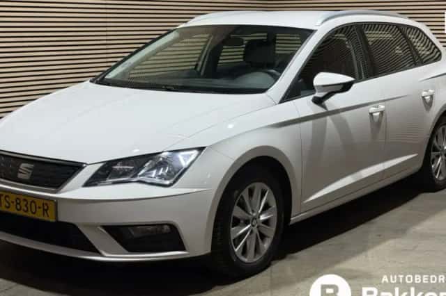 SEAT Leon (2018) thumbnail 1