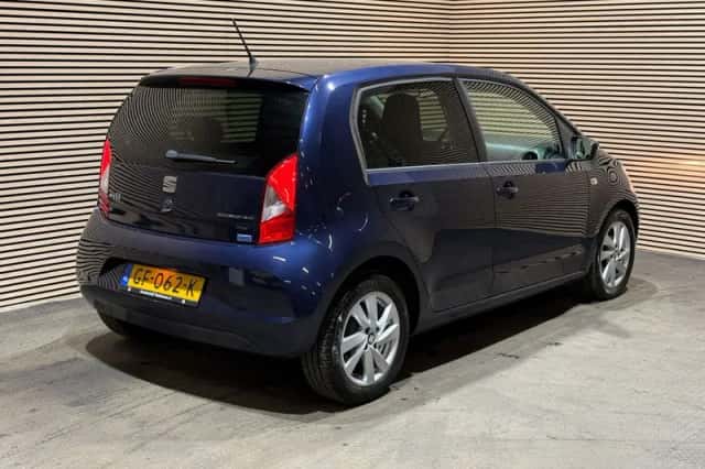 SEAT Mii (2015) thumbnail 3