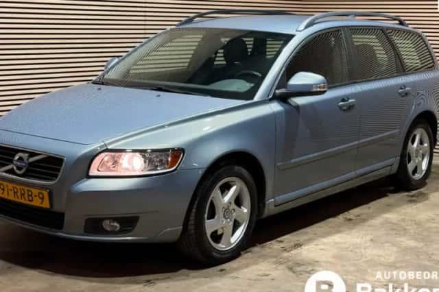Volvo V50 (2011) thumbnail 1