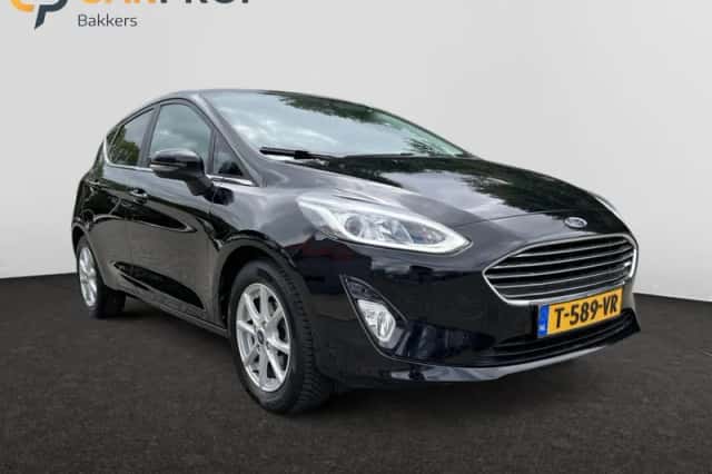 Ford Fiesta (2021) thumbnail 2