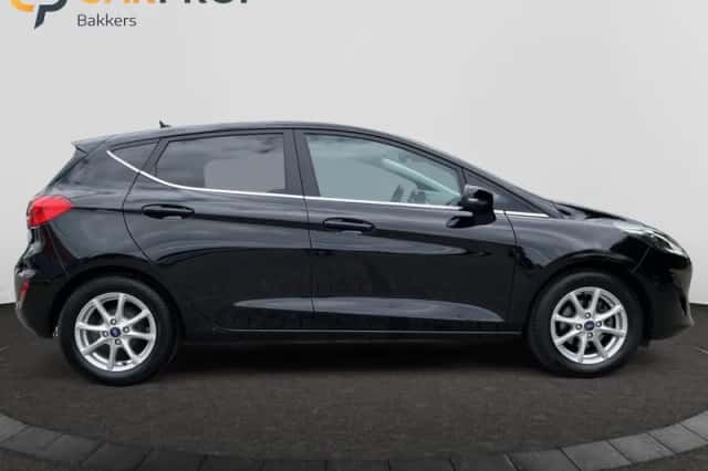Ford Fiesta (2021) thumbnail 5