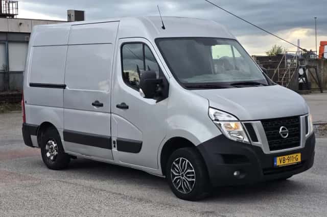 Nissan NV400 (2013) thumbnail 1