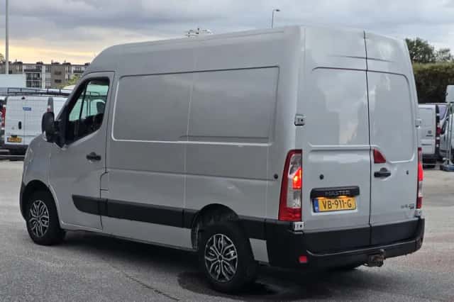 Nissan NV400 (2013) thumbnail 4