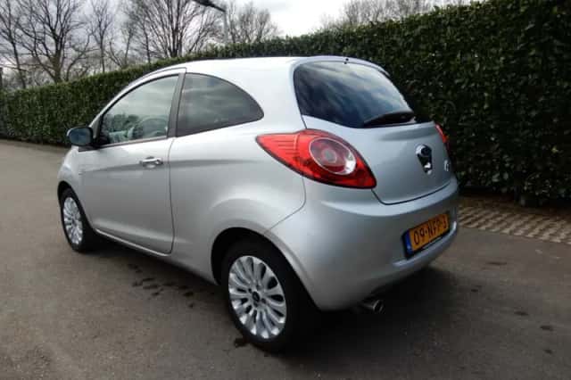 Ford Ka (2010) thumbnail 5