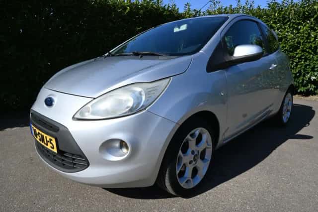 Ford Ka (2011) thumbnail 2