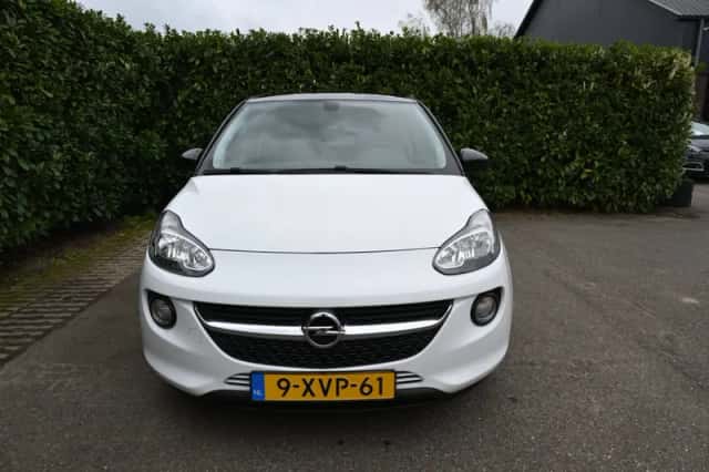 Opel Adam (2014) thumbnail 3