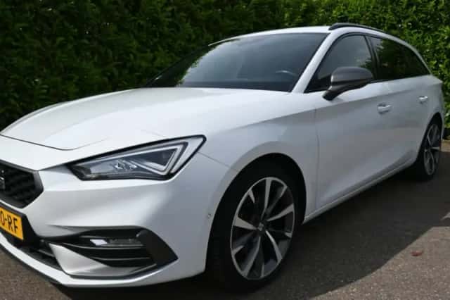 SEAT Leon (2020) thumbnail 1