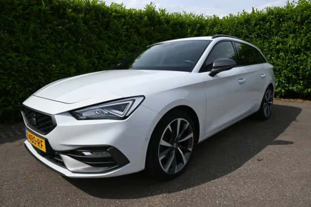 SEAT Leon (2020) thumbnail 2