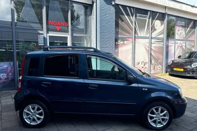 Fiat Panda (2008) thumbnail 3