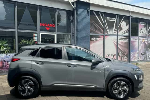 Hyundai Kona (2020) thumbnail 4