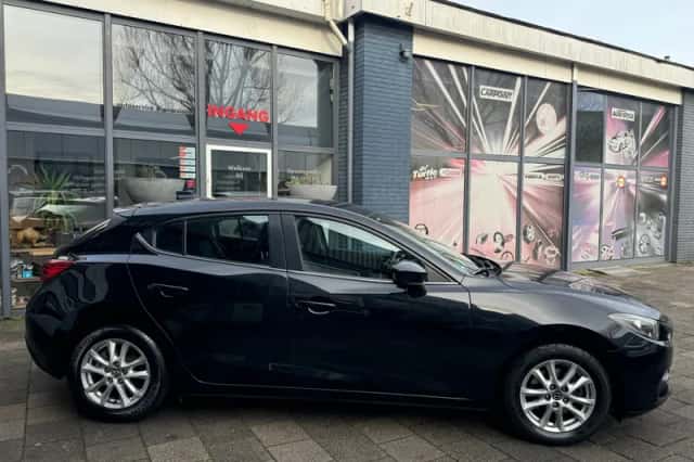 Mazda 3 (2014) thumbnail 4