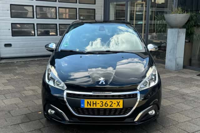 Peugeot 208 (2017) thumbnail 2