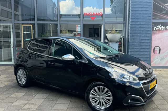 Peugeot 208 (2017) thumbnail 3
