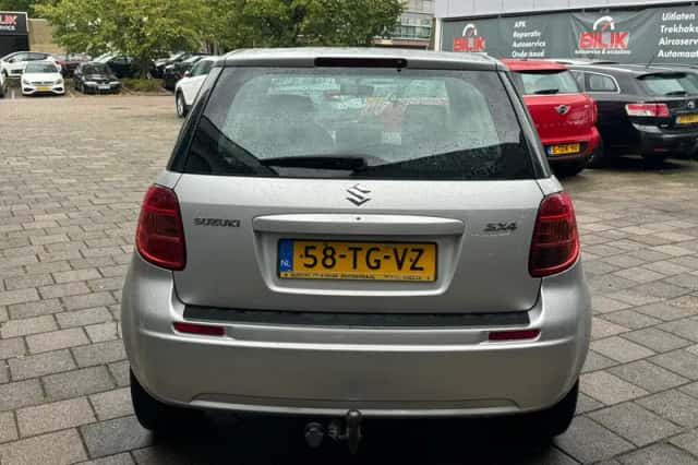 Suzuki SX4 (2006) thumbnail 5