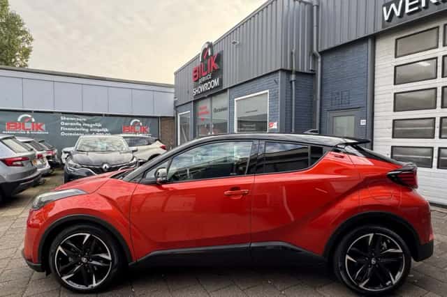 Toyota C-HR (2021) thumbnail 5