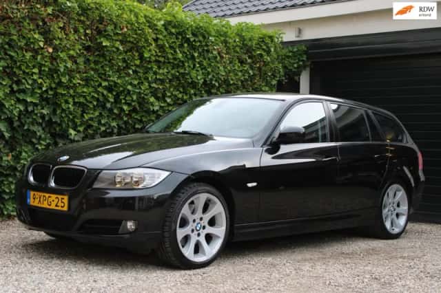 BMW 3-Serie (2011) thumbnail 2