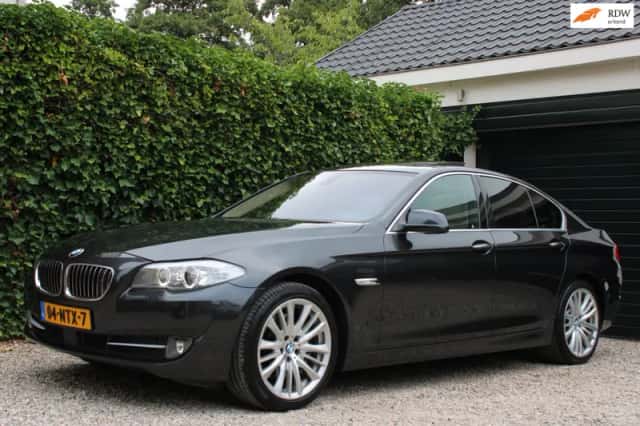 BMW 5-Serie (2010) thumbnail 2