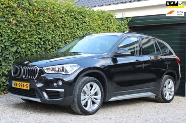 BMW X1 (2017) thumbnail 2