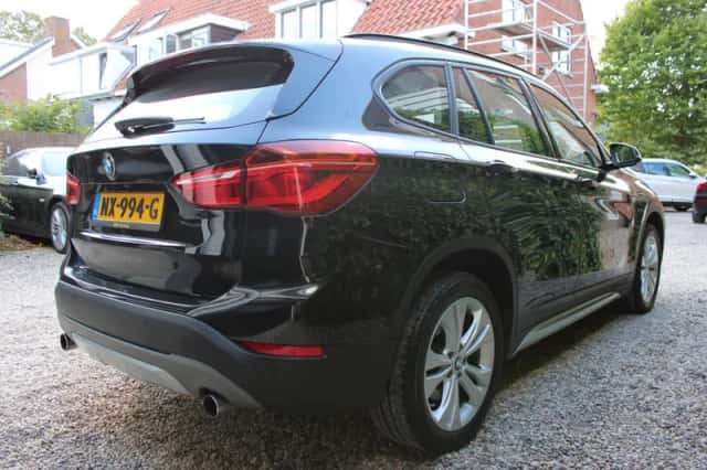 BMW X1 (2017) thumbnail 5