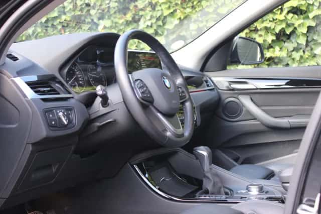 BMW X1 (2017) thumbnail 6
